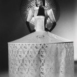 Paper couture: minunatele rochii ale lui Jum Nakao