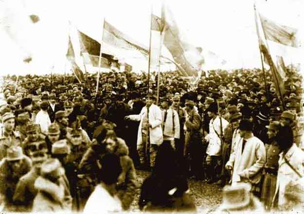 Marea Adunare Națională de la Alba Iulia din 1 decembrie 1918 - fotografie de Samoilă Mârza.
