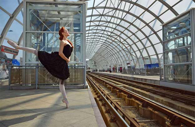 Dancing Bucharest - dansatoare: Diana Ferencz.